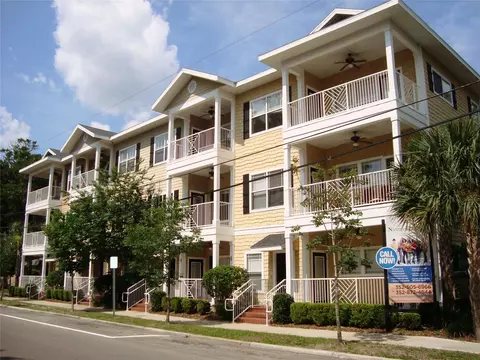 1440 NW 3rd Pl #208, Gainesville, FL 32603