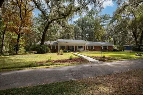 2027 NW 55th St, Gainesville, FL 32605