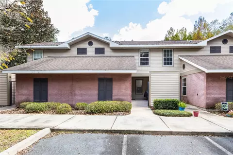1213 NW 55th St #5, Gainesville, FL 32605