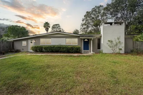 2208 NE 12th St, Gainesville, FL 32609