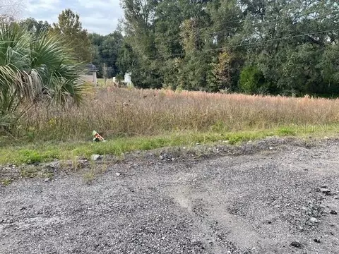 1 St Ave, Keystone Heights, FL 32656