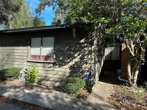 3813 SW 28th Ter, Gainesville, FL 32608
