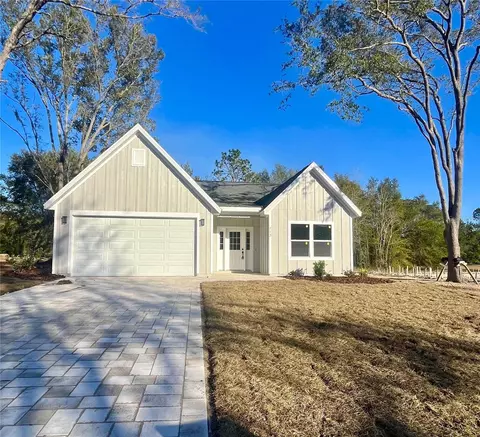 209 SW 246 Way, Newberry, FL 32669