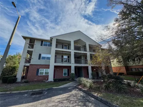 2360 SW Archer Rd #1106, Gainesville, FL 32608