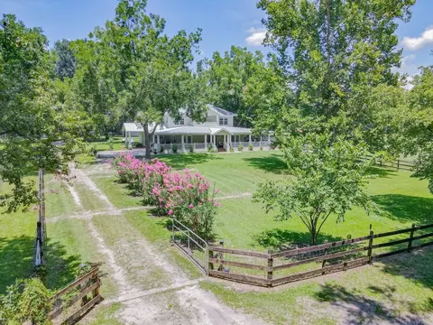 575 SW Weatherby Pl, Lake City, FL 32024