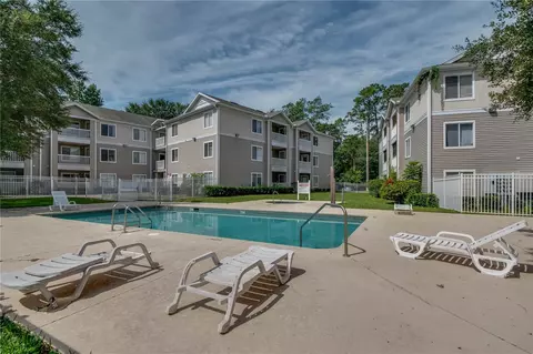 4000 SW 23rd St #4-106, Gainesville, FL 32608