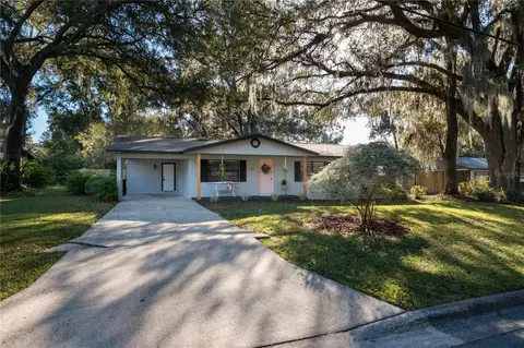 601 NW 54th Ter, Gainesville, FL 32607