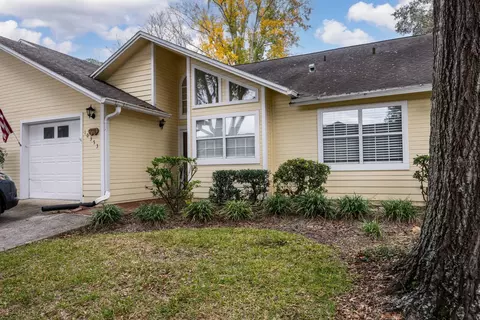 10353 NW 33rd Pl, Gainesville, FL 32606