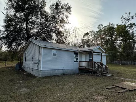 3069 NW 52nd Pl, Bell, FL 32619