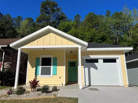 10544 Palmetto Blvd, Alachua, FL 32615