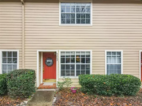 5269 SW 97th Dr, Gainesville, FL 32608