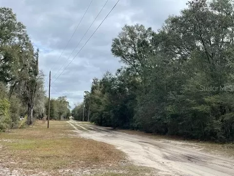 000 NE 127th Pl, Bronson, FL 32621