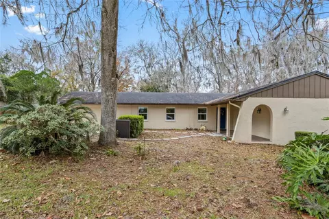 516 NW 101st Ter, Gainesville, FL 32607