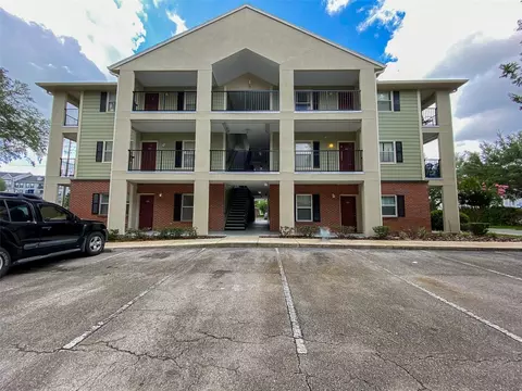 2360 SW Archer Rd #102, Gainesville, FL 32608