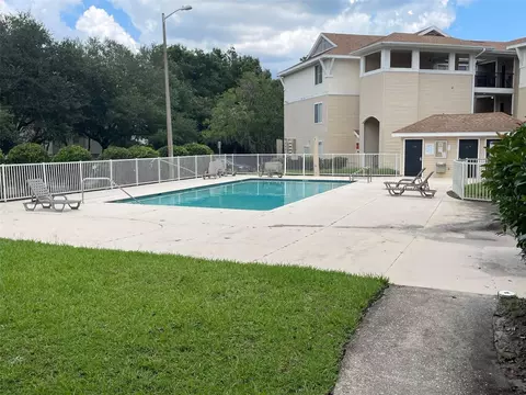3921 SW 34th St #104, Gainesville, FL 32608