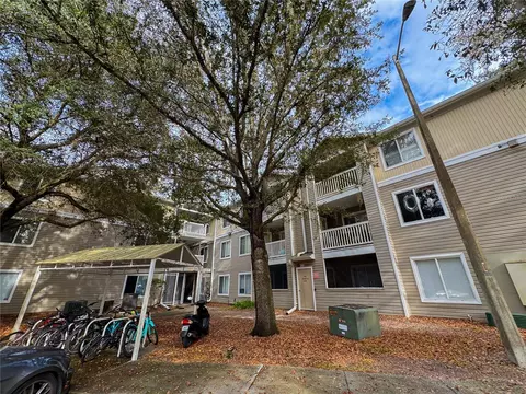 4000 SW 23rd St #4-302, Gainesville, FL 32608