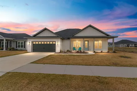 2070 SW 245th Dr, Newberry, FL 32669