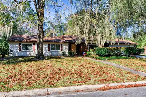 1722 NW 49th Ter, Gainesville, FL 32605