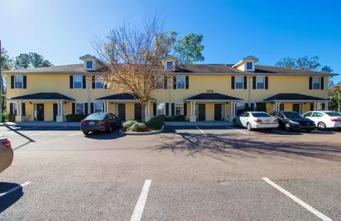 2926 SW 35th Pl #8, Gainesville, FL 32608