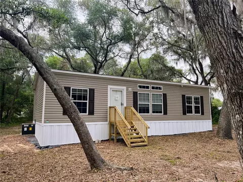 136 Faye St, Hawthorne, FL 32640