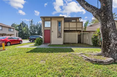 5714 NW 21st St #36-E, Lauderhill, FL 33313