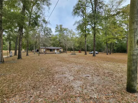 3993 284th Ter, Branford, FL 32008
