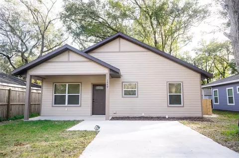 1549 NE 6th Pl, Gainesville, FL 32641