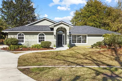6004 NW 111th Pl, Alachua, FL 32615