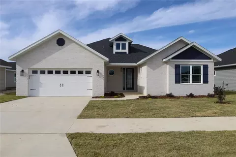 2096 SW 245th Dr, Newberry, FL 32669