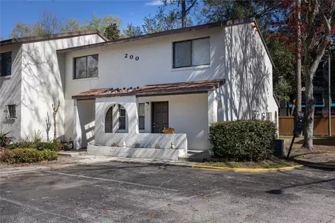 2635 SW 35th Pl #206, Gainesville, FL 32608