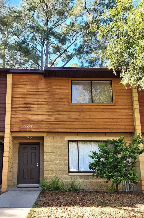 4308 SW 68th Ter, Gainesville, FL 32608