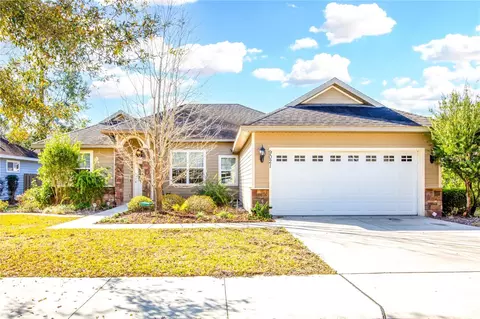 9021 SW 74th Ln, Gainesville, FL 32608