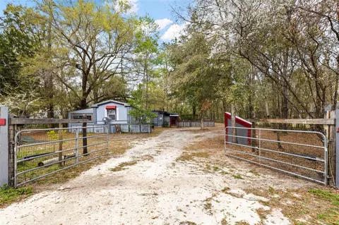 10361 NE 72nd St, Bronson, FL 32621