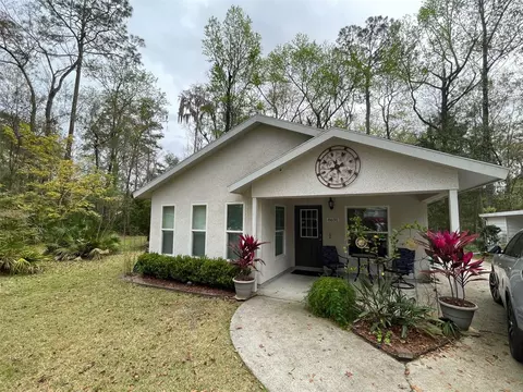 8691 NW 40th Cir, Gainesville, FL 32653