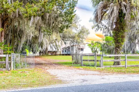 6557 NW 193rd St, Micanopy, FL 32667