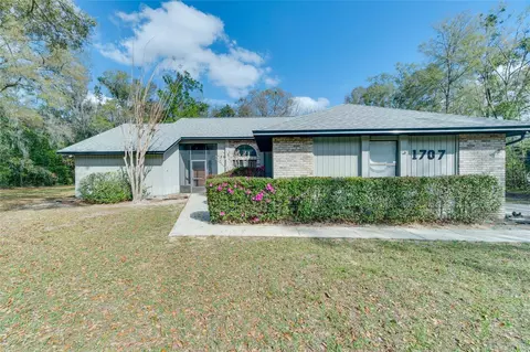 1707 SW 122nd St, Gainesville, FL 32607