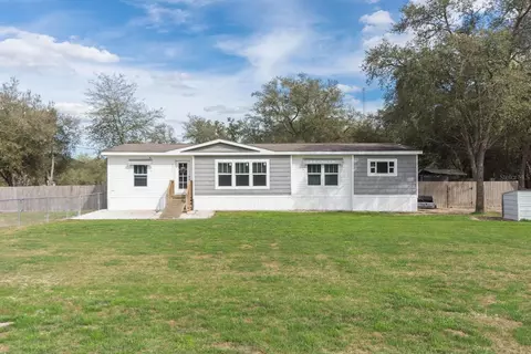 9731 NE 107th Ct, Archer, FL 32618