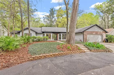 1045 NW 41st Dr, Gainesville, FL 32605
