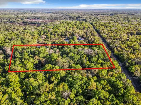 241 Indian Lakes Forest Rd, Florahome, FL 32140