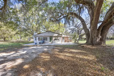 5225 NE 240 Ter, Melrose, FL 32666
