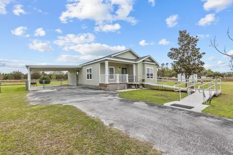 9824 SE 13th Ct, Trenton, FL 32693