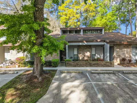 2730 NW 39th Dr, Gainesville, FL 32606