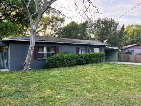 1612 Locust Ave, Palatka, FL 32177