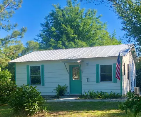 5482 Avenue I, Mcintosh, FL 32664