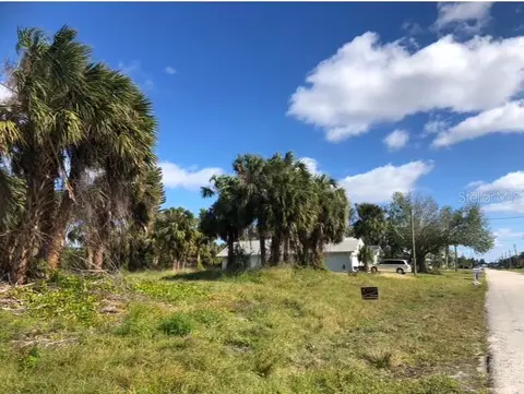 51 Long Meadow Pl, Rotonda West, FL 33947