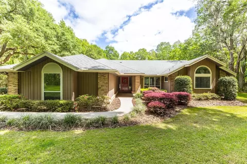 1125 SW 101st St, Gainesville, FL 32607