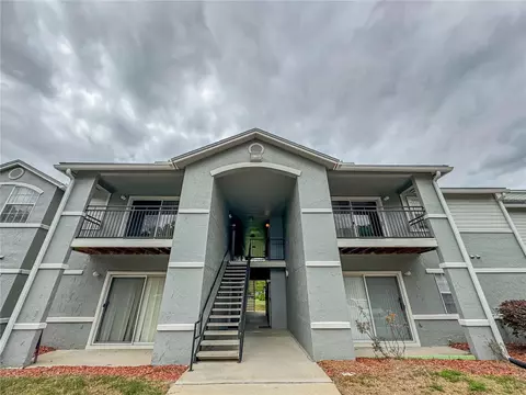3705 SW 27th St #723, Gainesville, FL 32608