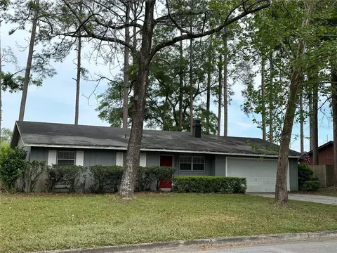5501 NW 23rd Ter, Gainesville, FL 32653