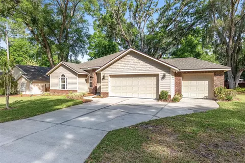 12220 NW 7th Ln, Newberry, FL 32669