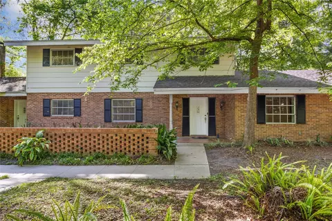 3120 NW 34th Ter, Gainesville, FL 32605